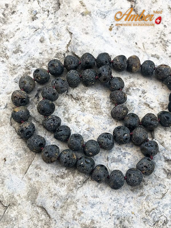 collana-ambra-baltica-moderna-unisex-nera